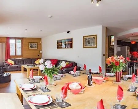 Les Chosalets Chalet Sleeps 14 Chalet *